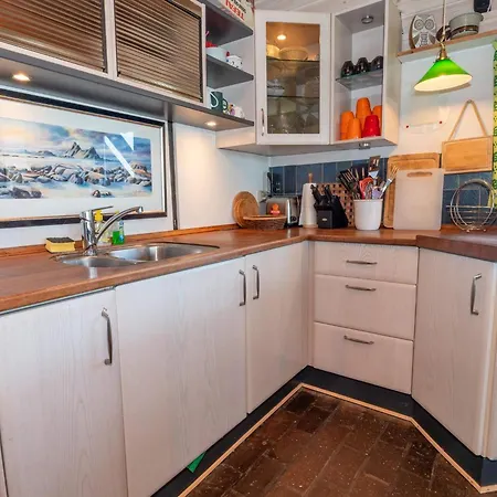 10 Person In Harboore Harboør
